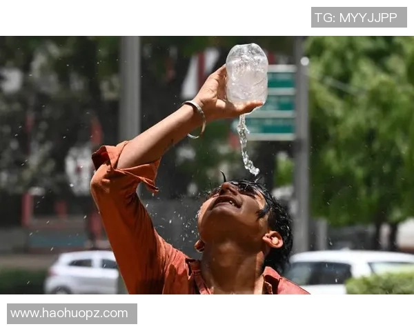 印度38度高温热晕奥运亚军,现场抽血查看健康 印度38度高温热晕奥运亚军,现场抽血查看健康